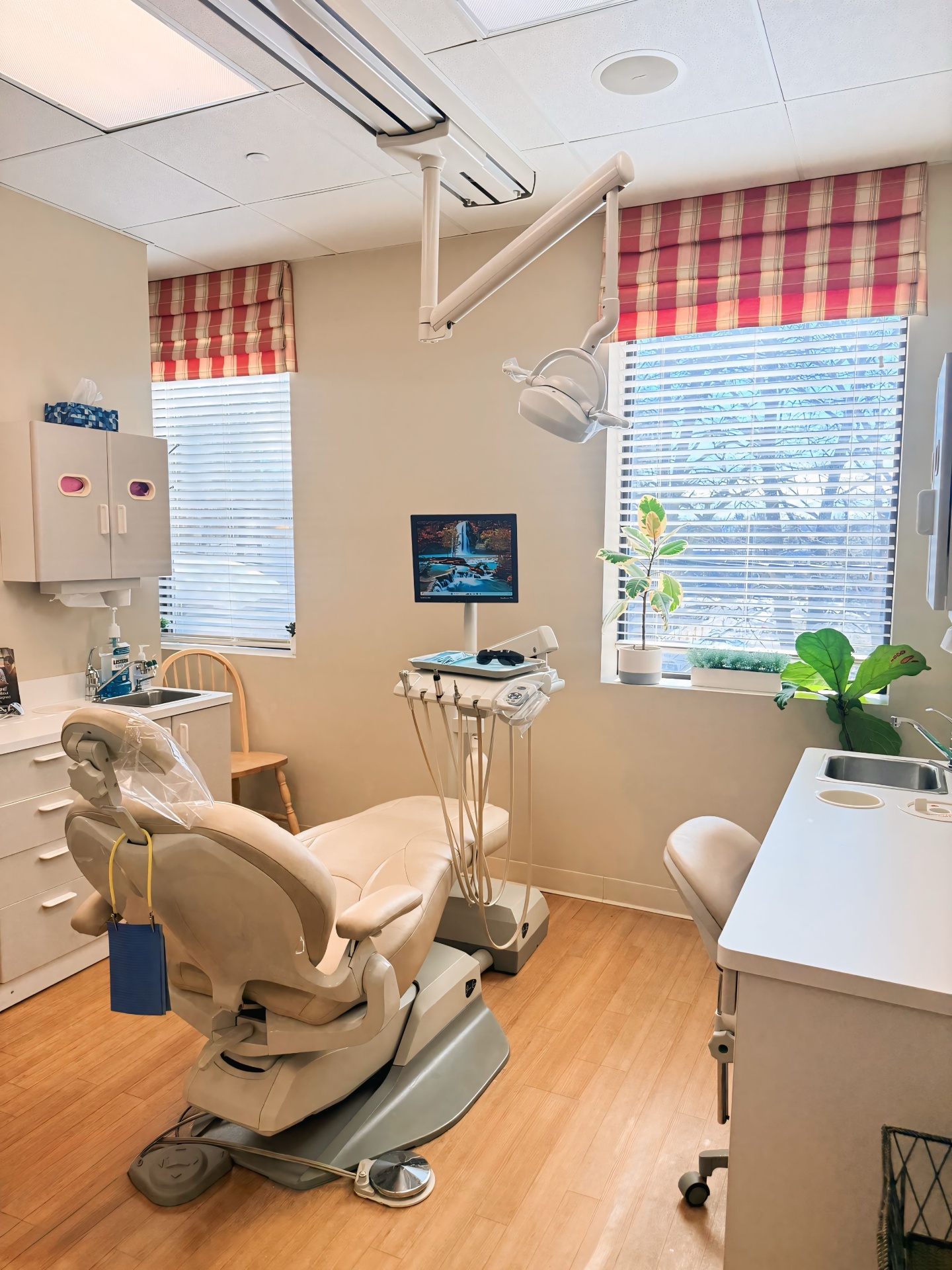 Modern treatment room